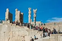(عکس) شلوغی کم‌سابقه در ورودی تخت جمشید