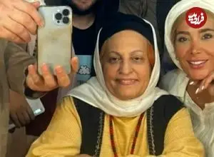 عکس| سفر زمان؛ چهرۀ «بی‌بی تی‌تی» (سریال سوجان) در 37 سالگی روی صحنۀ تئاتر