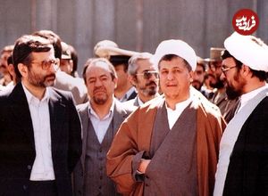 عکس؛ سفر در زمان؛ «هاشمی رفسنجانی، در حال زیارت زیارت مرقد حضرت محمد(ص)؛ دهه 80