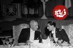 عکس؛ سفر در زمان؛ گشت و گذار «محمدرضا پهلوی و همسر سوم اش» در کنار اهرام ثلاثه مصر؛ دهه 50