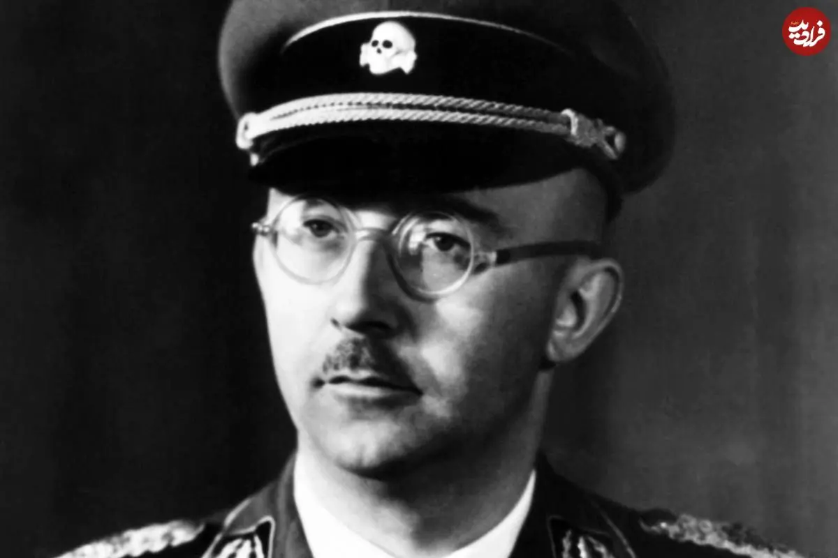 عکس| سفر در زمان؛ «هاینریش هیملر» در کنار هیتلر و اعضای ارشد حزب نازی؛ سال 1311