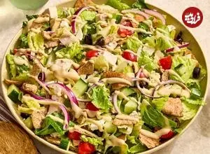 سالاد یونانی با مرغ؛ غذای پروتئینی و رژیمی + میزان کالری