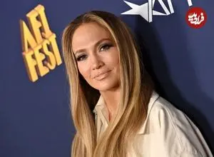 عکس| سفر در زمان؛ «جنیفر لوپز» در مسیر رفتن به رستوران نوبو در منهتن جنوبی؛ سال 1378