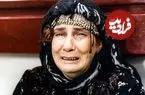 عکس| سفر زمان؛ «فریده سپاه منصور» با سپر و کلاه‌خود روی صحنه تئاتر