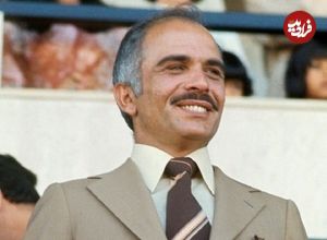 عکس| سفر در زمان؛ «ملک حسین، پادشاه اردن» و همسرش در حال ورود به فرانسه؛ سال 1343