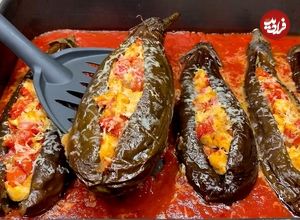 ببینید؛ طرز تهیه دلمه بادمجان با مرغ و فلفل توسط آشپز ماهر ایتالیایی