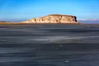 تصاویر| بازگشت خشکی به دریاچه ارومیه 