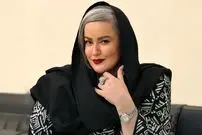 عکس| سفر زمان؛ عکس یادگاری «نعیمه نظام دوست» با چادر حرم امام رضا (ع)؛ سال 96