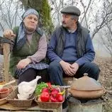 ببینید| غذای روستایی در آذربایجان؛ پخت خورشت با گوشت مرغ در دل جنگل