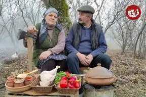 ببینید| غذای روستایی در آذربایجان؛ پخت خورشت با گوشت مرغ در دل جنگل