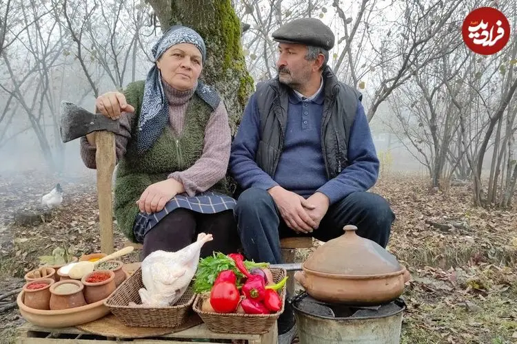 ببینید| غذای روستایی در آذربایجان؛ پخت خورشت با گوشت مرغ در دل جنگل