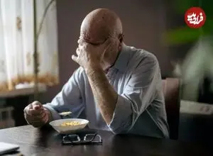 پژوهش جدید: تنها غذاخوردن می‌تواند برای افراد مسن خطرناک باشد