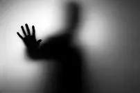 جزئیات دست‌درازی آقای سوپراستار به دختر ۲۰ساله؛ دست و پایم را بست و...