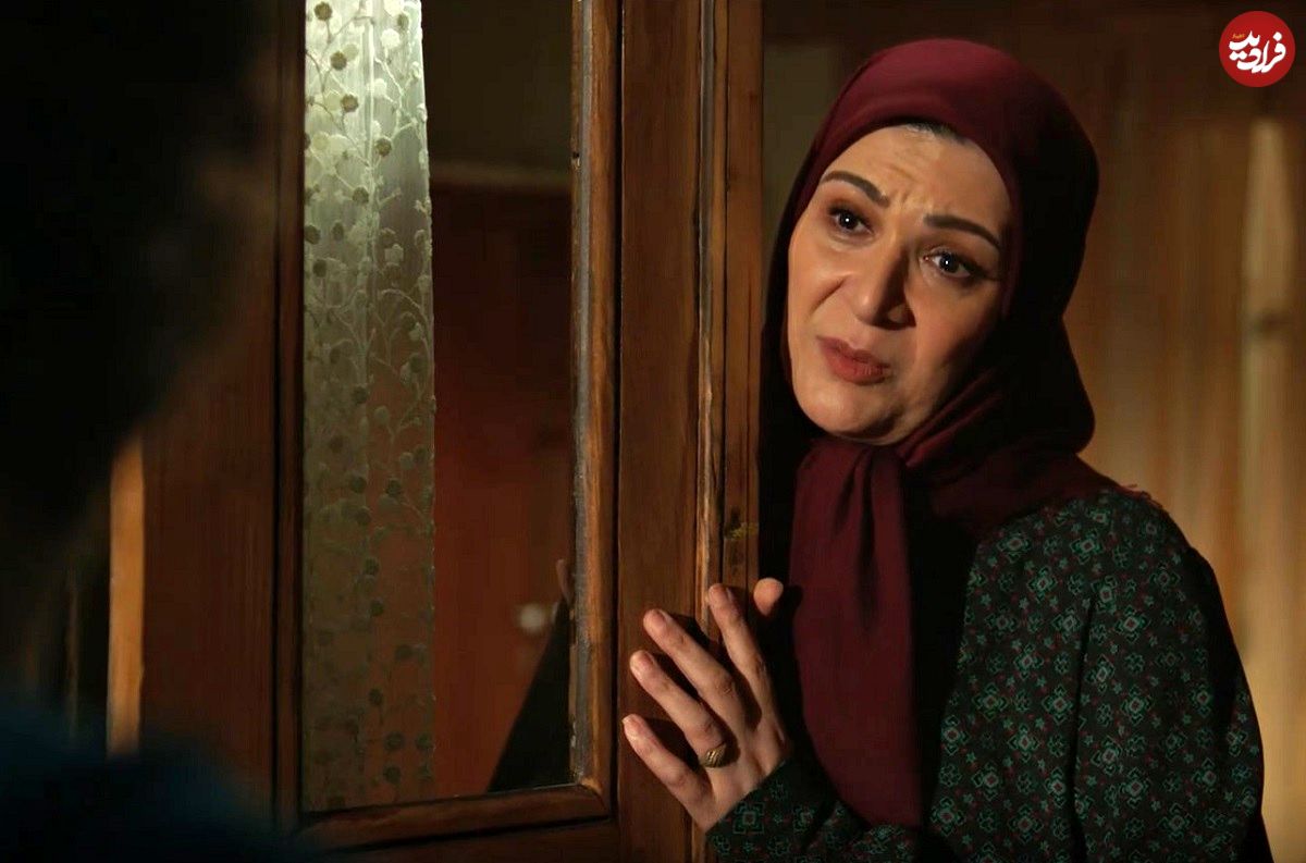 عکس؛ سفر در زمان؛ «هما سعادت» در اتاق گریم سریال پایتخت 7؛ سال 1403
