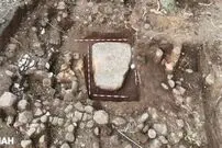 تصویر عجیب 1400 ساله بر روی تخته‌سنگ 2 متری پیدا شد