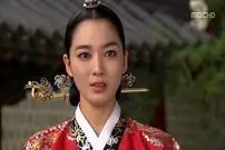 عکس| سفر زمان؛ تیپ و چهرۀ «بانو جانگ» (سریال دونگ‌یی) در 43 سالگی