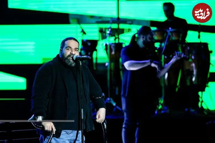 ببینید| رضا صادقی برای روزهای جنگی خواند