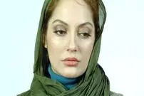 عکس| سفر زمان؛ تیپ انگلیسی «مهناز افشار» روی صحنه تئاتر؛ سال 93