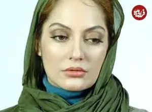 عکس| سفر زمان؛ تیپ انگلیسی «مهناز افشار» روی صحنه تئاتر؛ سال 93