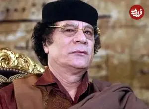 عکس| سفر در زمان؛ «معمر قذافی» در مراسم بزرگداشت بیست و پنجمین سالگرد انقلاب در لیبی؛ سال 1364