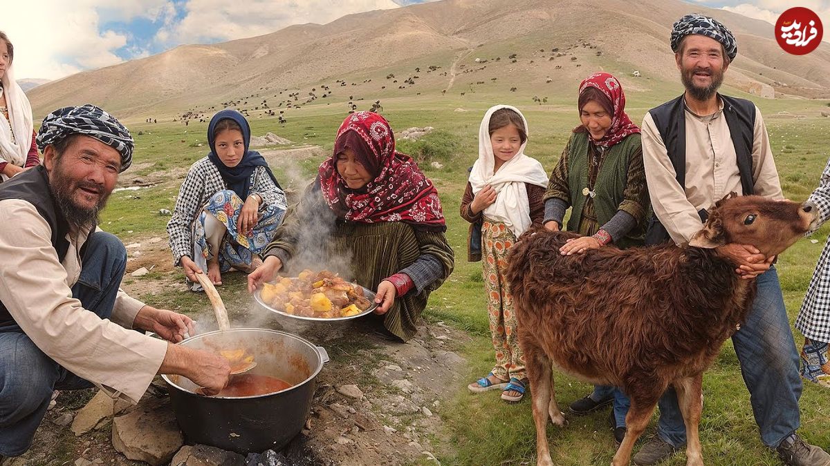 ببینید؛ غذای روستایی در افغانستان؛ پخت آبگوشت سنتی در کوه های بامیان