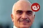 عکس| سفر در زمان؛ «ملک حسین، پادشاه اردن» به همراه دخترانش در محوطه کاخ اش؛ سال 1351
