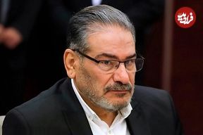 عکس؛ سفر به تاریخ؛ تیپ متفاوت «دریادار شمخانی» با کلاه و چفیه در کنار همرزمانش در جبهه؛ دهۀ 60