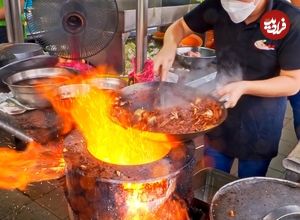 (ویدئو) غذای خیابانی مشهور در چین؛ از پخت رشته فرنگی و نودل تا گوشت و میگو
