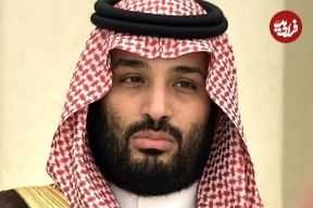 عکس؛ سفر در زمان؛ «محمد بن سلمان 13 ساله در کنار پدرش با لباس عربی»؛ سال 1377