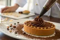 کرم پاتیسیر شکلاتی ؛ طعمی غنی ، خامه‌ای و لطیف