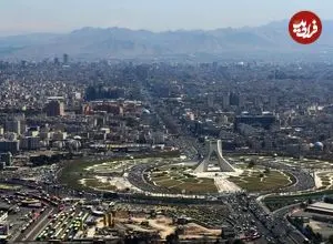 عکس| سفر در زمان؛ منظره تهران از فراز بام خانه ای در حوالی عباس آباد؛ سال 1345