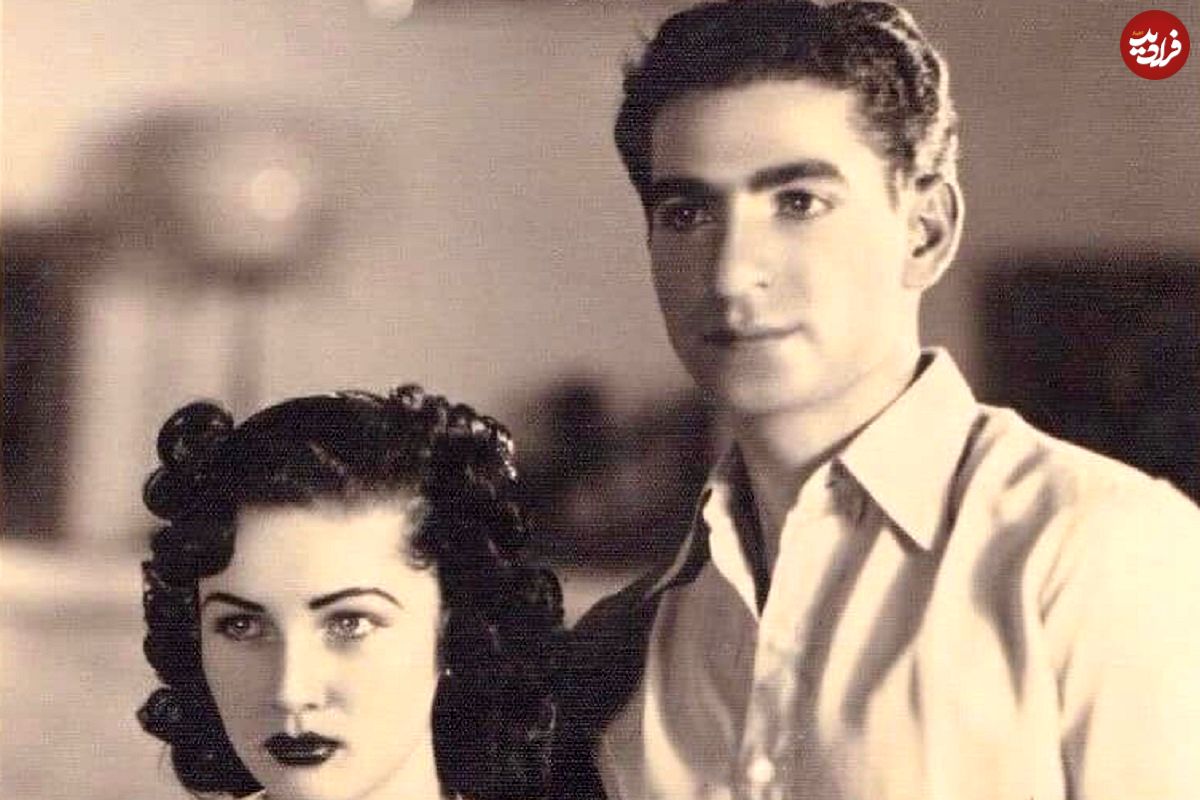 عکس؛ سفر در زمان؛ «محمدرضا پهلوی» در حال سیگار کشیدن در محوطه سعد آباد؛ دهه 20