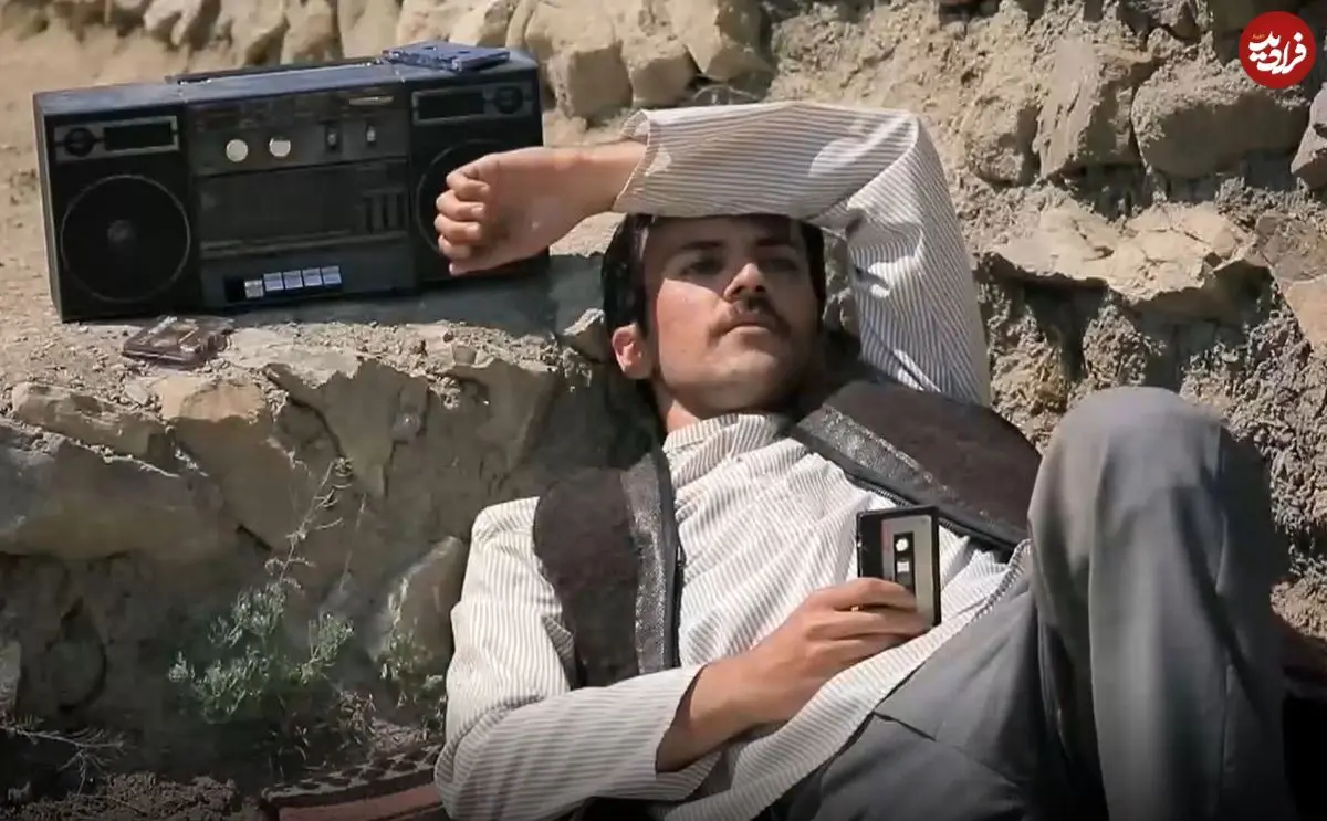 عکس| سفر در زمان؛ بازیگر نقش جوانی «سهند و احمد» در پشت صحنه سریال آنام؛ سال 96