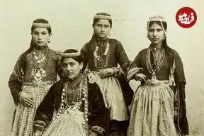 عکس| سفر زمان؛ رقص زنان ارمنی در یک عروسی در دوران قاجار