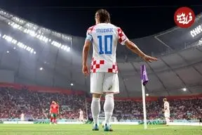 عکس| شماره ۱۰ مودریج روی خانه‌ای که در جنگ ویران شد!