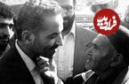 عکس؛ سفر در زمان؛ «شهید رجایی در حال پیاده شدن از بالگرد در کردستان»؛ سال 59