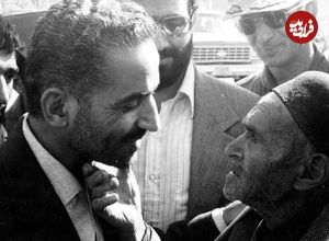 عکس؛ سفر در زمان؛ «شهید رجایی در حال پیاده شدن از بالگرد در کردستان»؛ سال 59