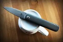 (ویدئو) با این 5 روش ساده چاقوی آشپزخونه رو تیز تیز کن!