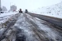 ببینید| حجم و ارتفاع باورنکردنی برف در این گردنه کشور 