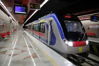 عکس یک دستفروش در متروی تهران وایرال شد