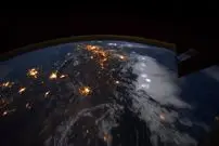 ببینید| پرواز شب‌هنگام بر فراز زمین