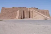اهرام مصر باستان قدیمی‌تر است یا زیگورات سومری‌ها؟
