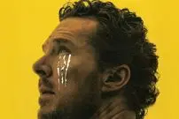 نقد فیلم «موجودی با پر»؛ درخشش بندیکت کامبربچ در اقتباسی میانمایه