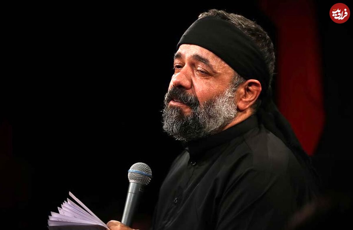 عکس؛ سفر به تاریخ؛ «محمود کریمی» در نوجوانی در حال خواندن قرآن در جبهه؛ دهۀ 60