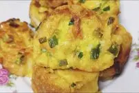 ببینید| طرز تهیه یک غذای ساده با نان باگت و تخم مرغ