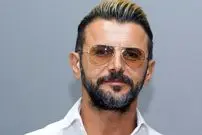 عکس| سفر زمان؛ رقص «امین حیایی» وسط حوض آب؛ سال 85