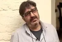 عکس| سفر زمان؛ «محمد صالح علا» در حال طبل زدن در «مثلث آبی»؛ 26 سال قبل