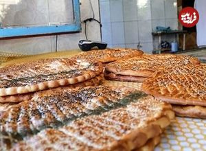 عکس؛ سفر به تاریخ؛ نان‌فروش شیرازی که پشت بساطش نشسته است؛ بیش از 100 سال قبل
