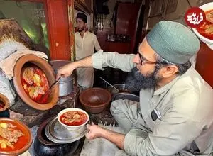 ببینید| غذای خیابانی در پاکستان؛ طبخ سیری پای پرطرفدار در پیشاور