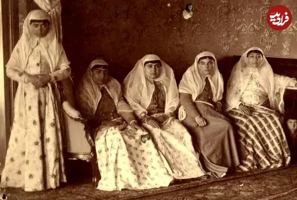 عکس| سفر در زمان؛ «زنان ناصرالدین شاه» در کنار «خواجه‌های آفریقایی» در کرج؛ سال 1262